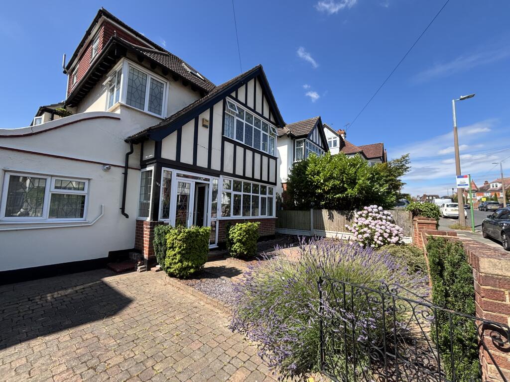 Main image of property: Kings Road, Westcliff-on-sea, Southend-on-sea