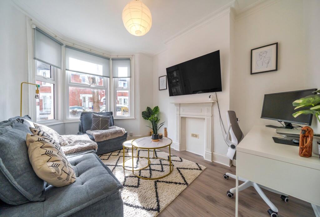 Main image of property: Weybourne Street, London, SW18