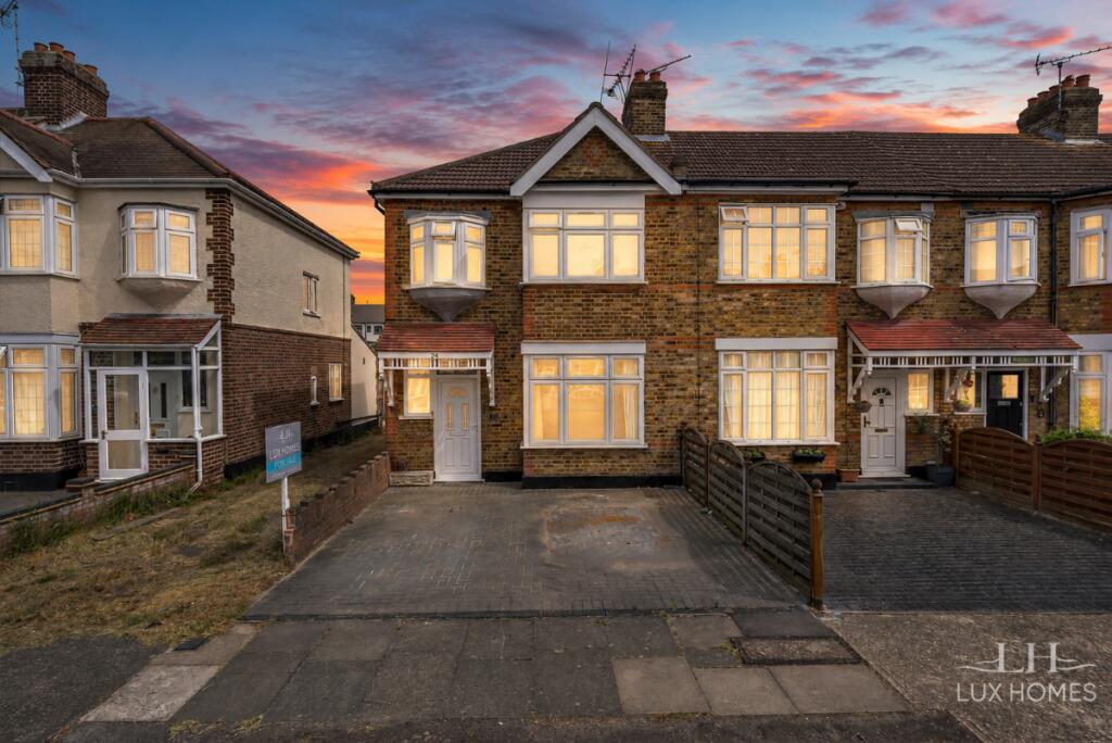 Main image of property: Glenwood Drive, Romford