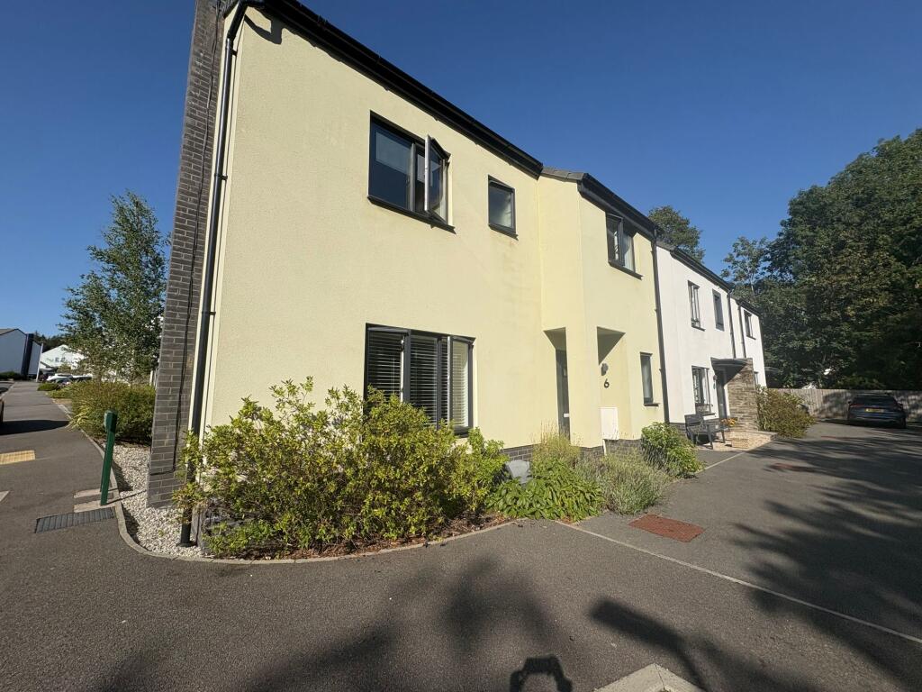 Main image of property: Lew Walk, Hatherleigh, EX20