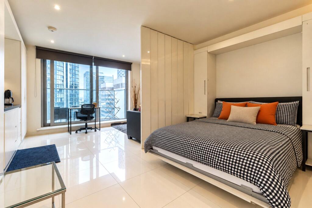 Main image of property: Pan Peninsula Square, Canary Wharf, E14