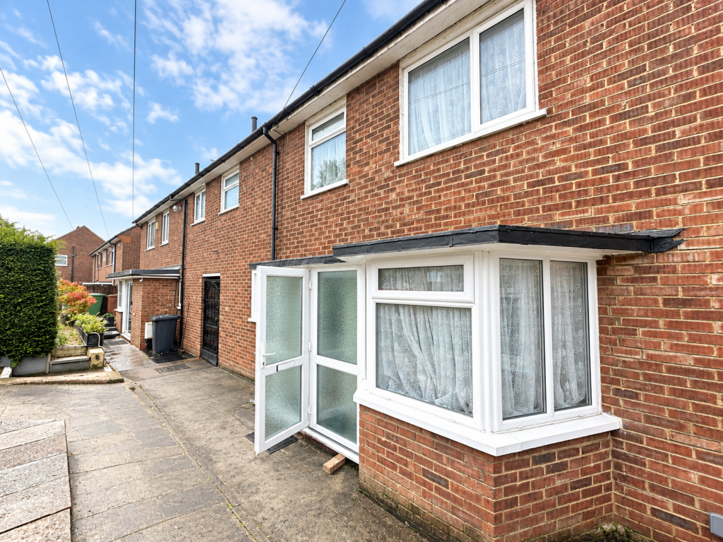 Main image of property: Stour Road, Grays, Essex, RM16