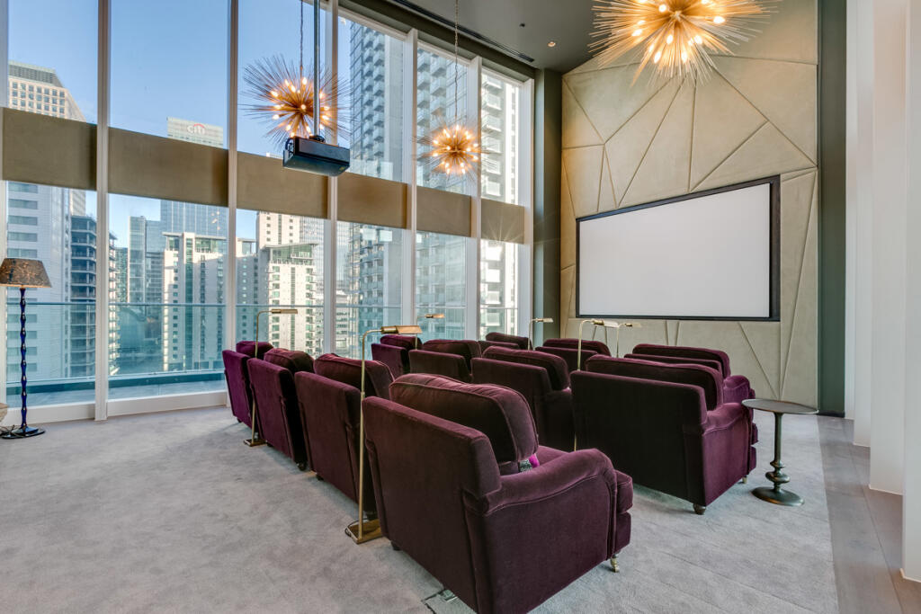 Main image of property: SIROCCO TOWER, 32 Harbour Way, London, E14 9ZP
