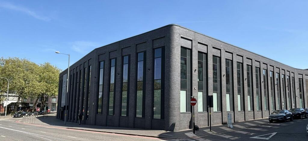 Exterior 5.jpg