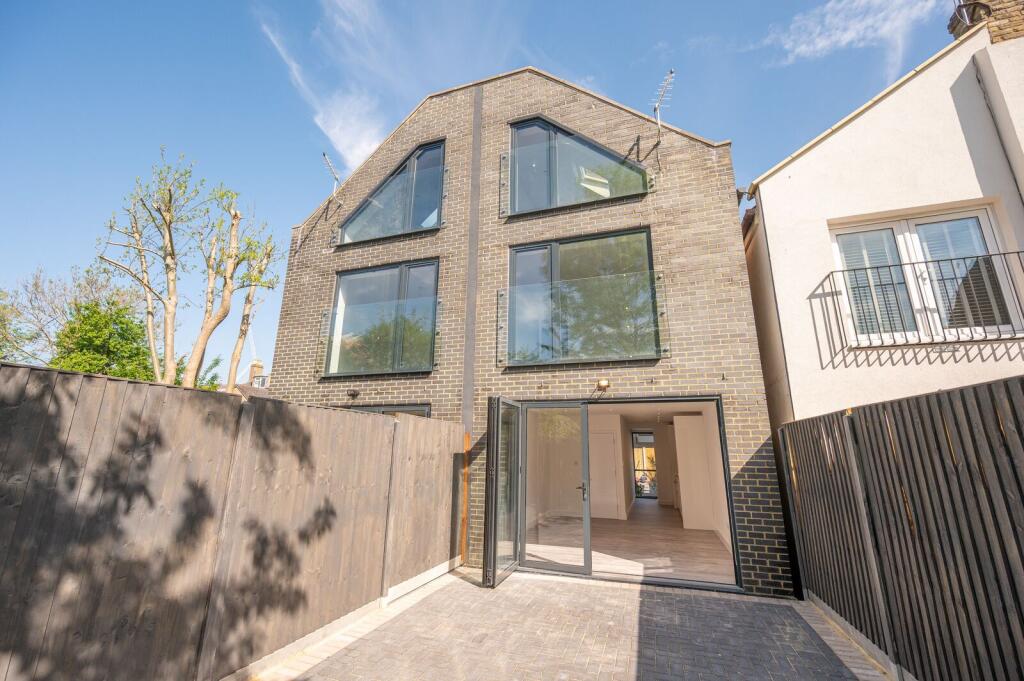 Main image of property: Victoria Road, Barnet, EN4