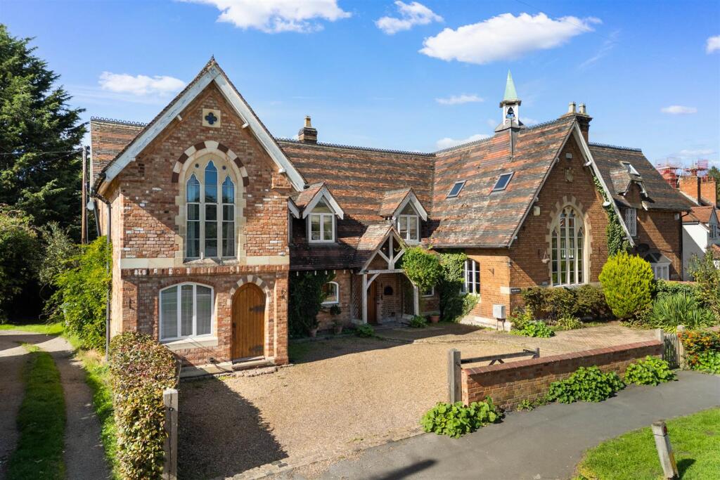 Main image of property: Alderminster, Stratford-Upon-Avon