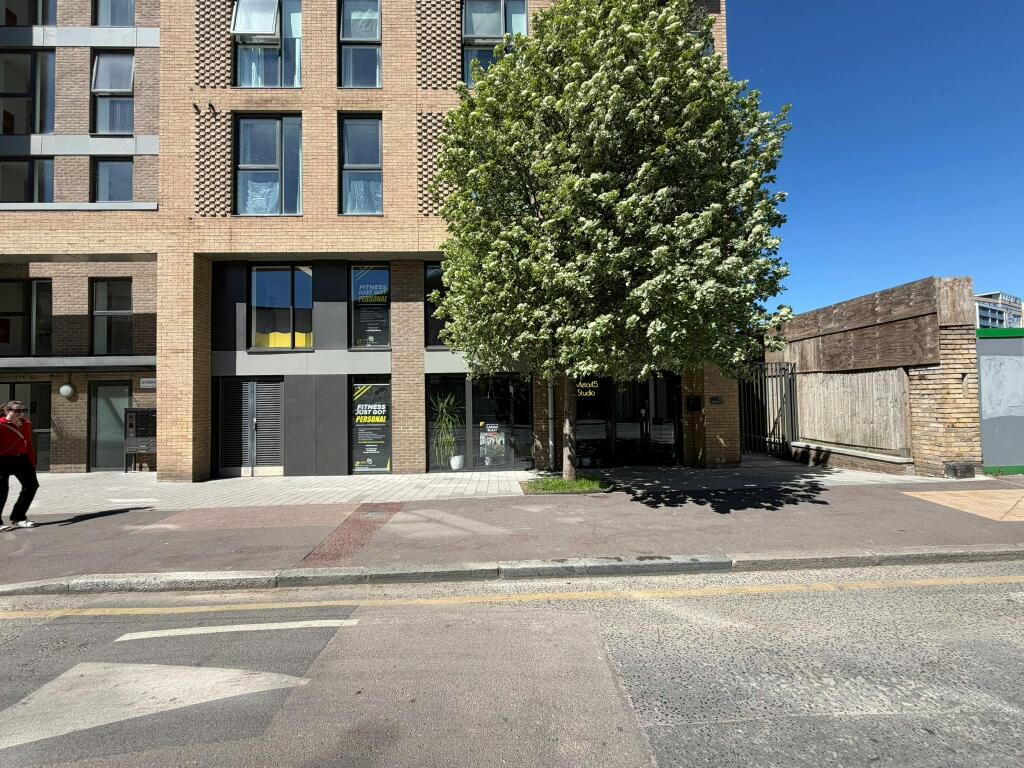 Main image of property: Unit 2 Hiltons Wharf, 18 Norman Road, Greenwich, SE10 9QX