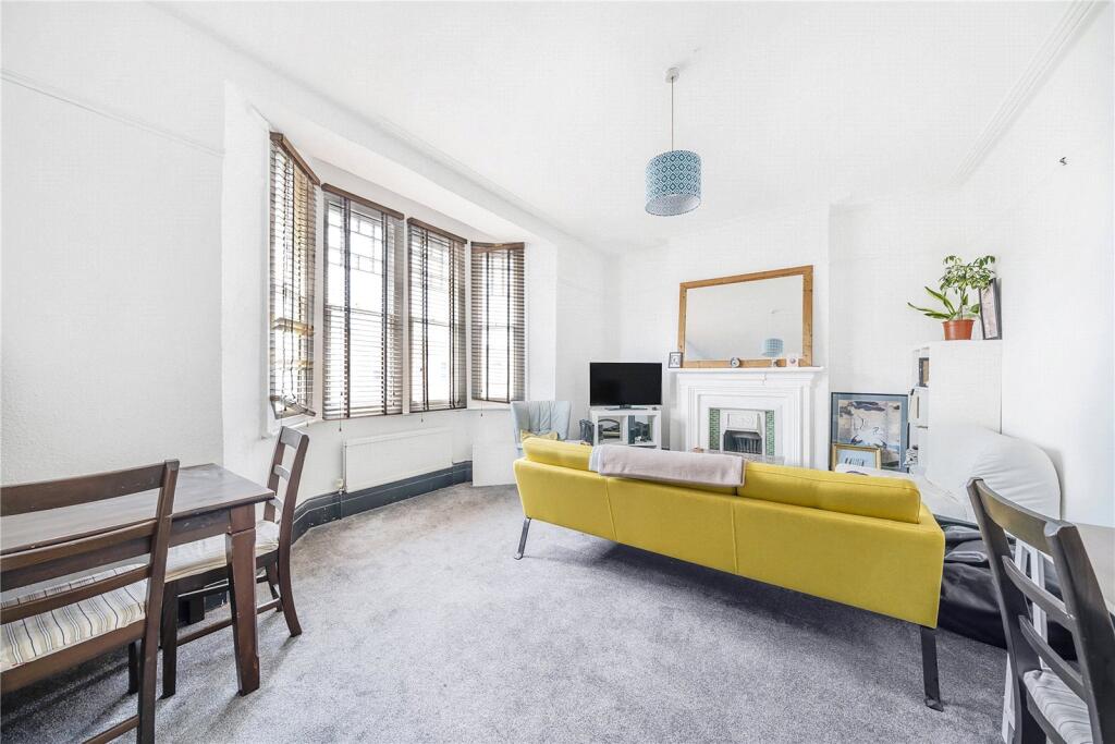 Main image of property: Grand Parade, Green Lanes, London, N4