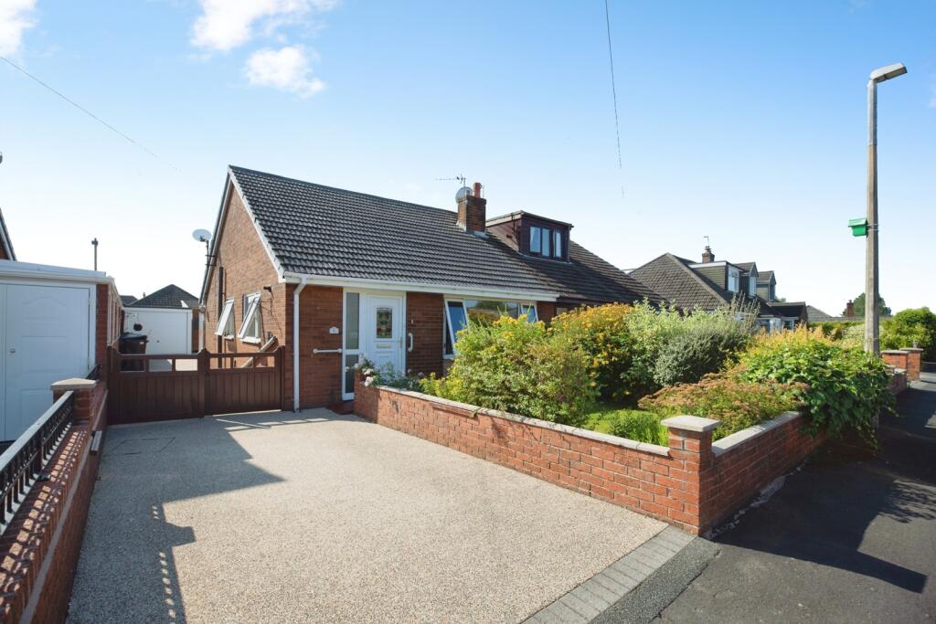 Main image of property: Neargates, Charnock Richard, Chorley, Lancashire, PR7
