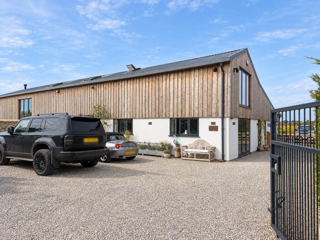 Main image of property: The Haybarn, Pear Tree Farm, Oldfields Lane, Alveston, South Gloucestershire
