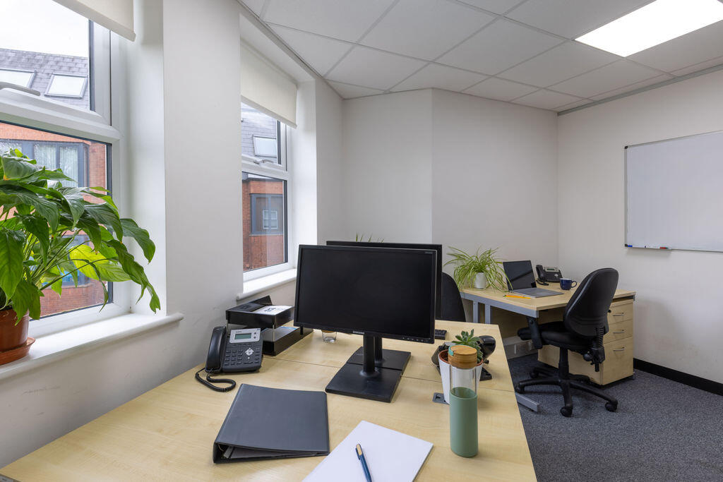 3 Person Office To Rent In Hitchin Hertfordshire