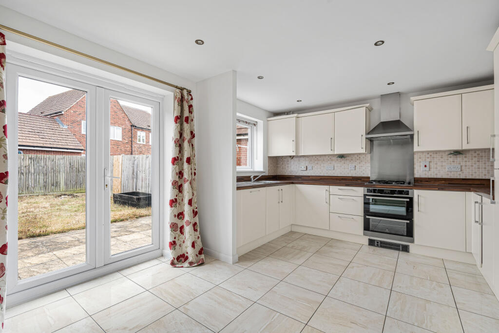 Main image of property: Kiln Crescent, Chilton, Didcot, Oxfordshire, OX11