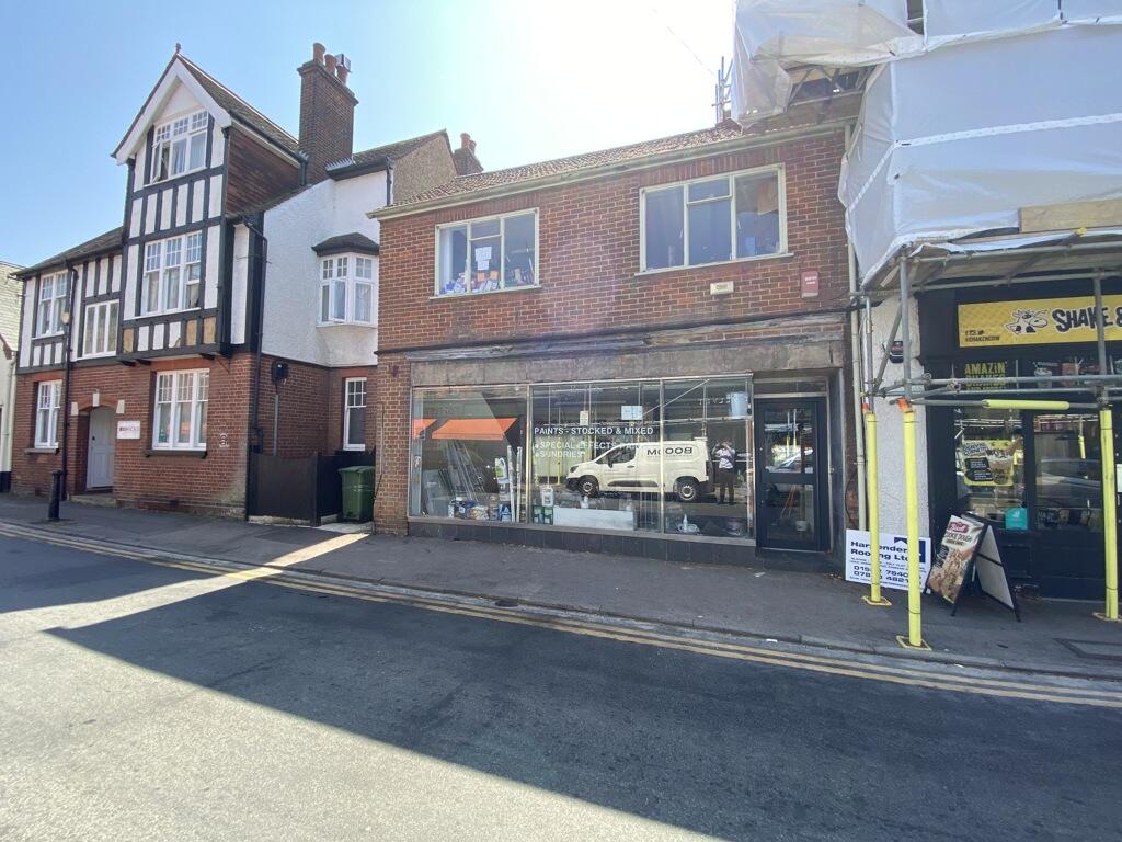 Main image of property: 2 Vaughan Road, Harpenden, Hertfordshire, AL5 4ED