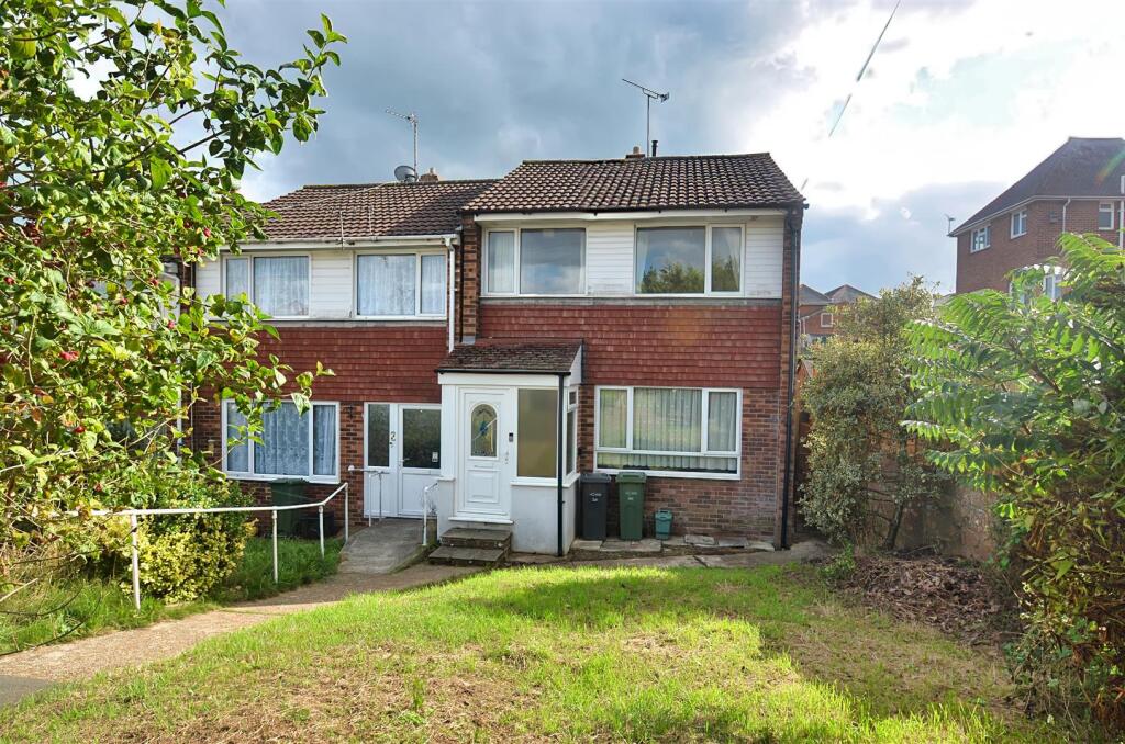 Main image of property: RYDE