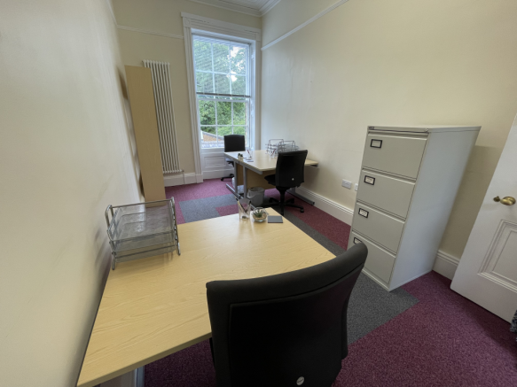 3/4 Person Office