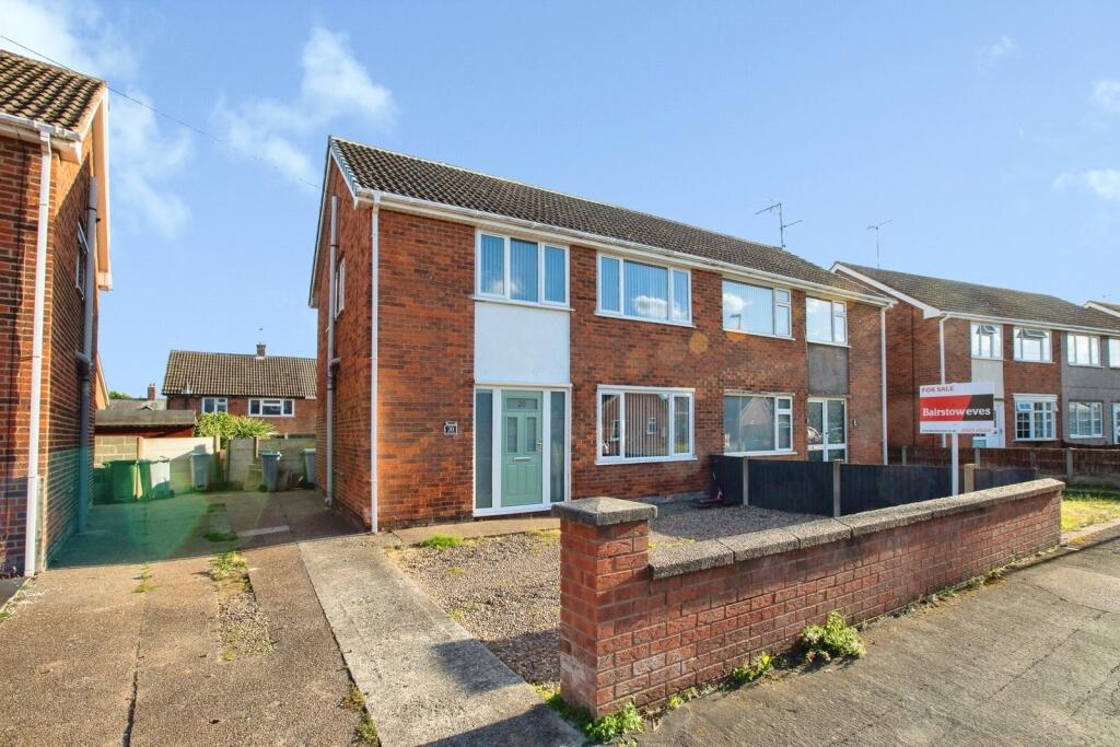 Main image of property: South Crescent, Clipstone Village, Mansfield, Nottinghamshire, NG21