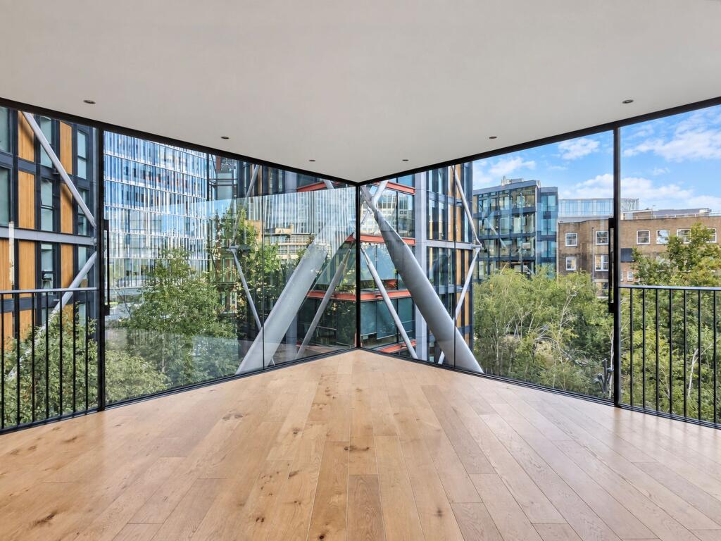 Main image of property: Holland Street, London, SE1