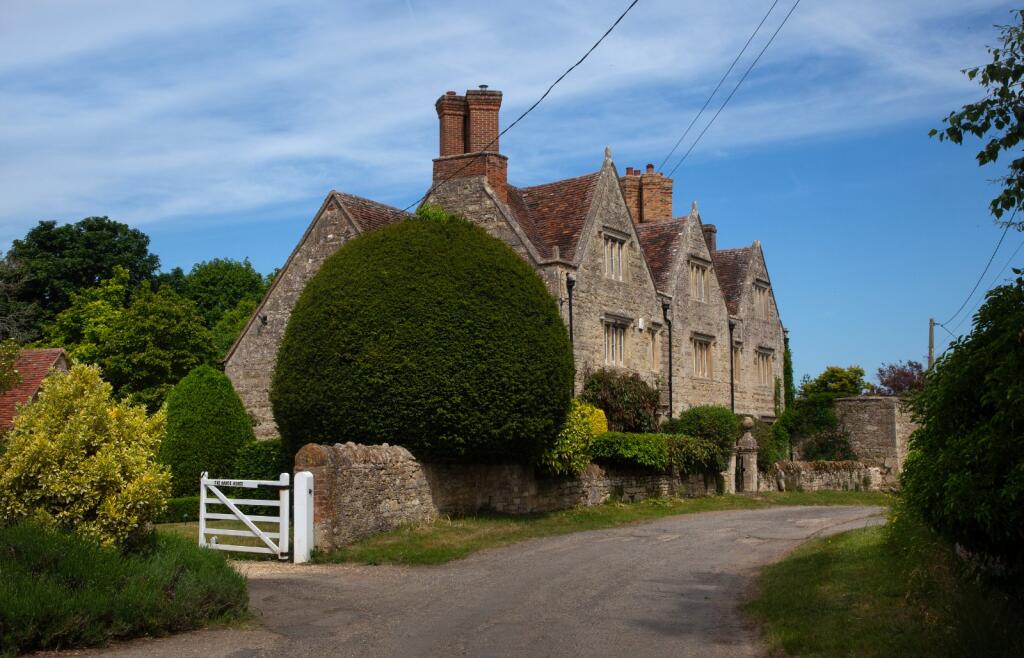 Main image of property: Toot Baldon, Oxford, Oxfordshire, OX44