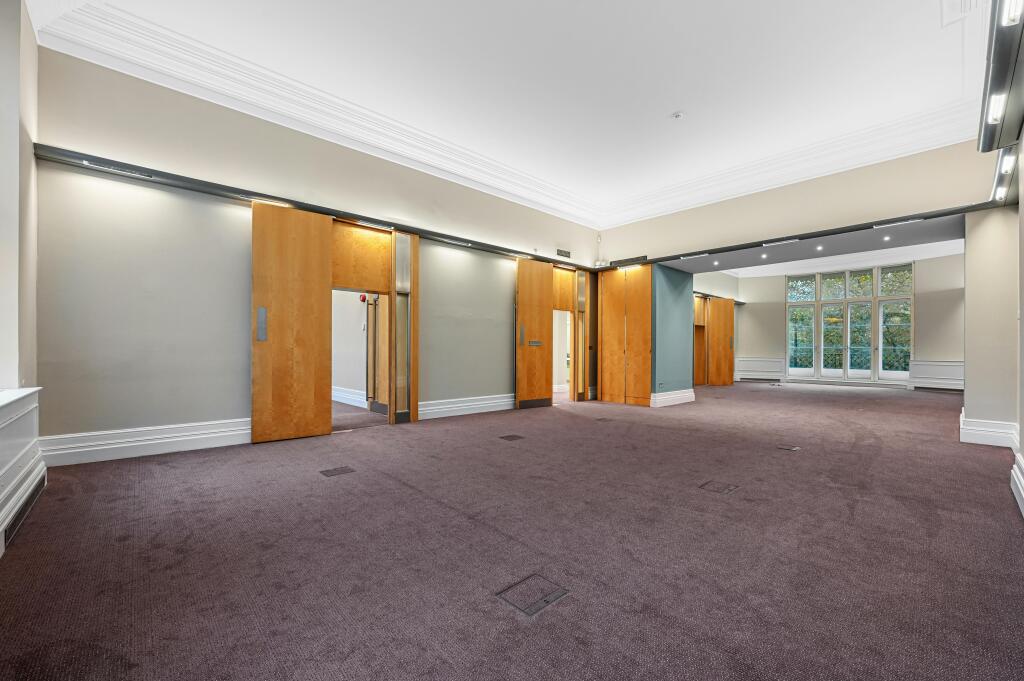 11 Connaught Place 1st Floor.JPG