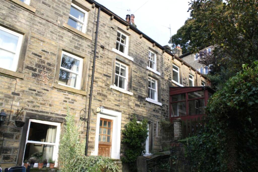 Main image of property: St Annes Square, Holmfirth, West Yorkshire, HD9