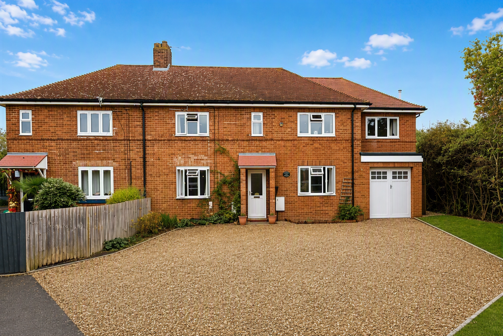 Main image of property: End House, East Lane, Gamlingay SG19 3NS