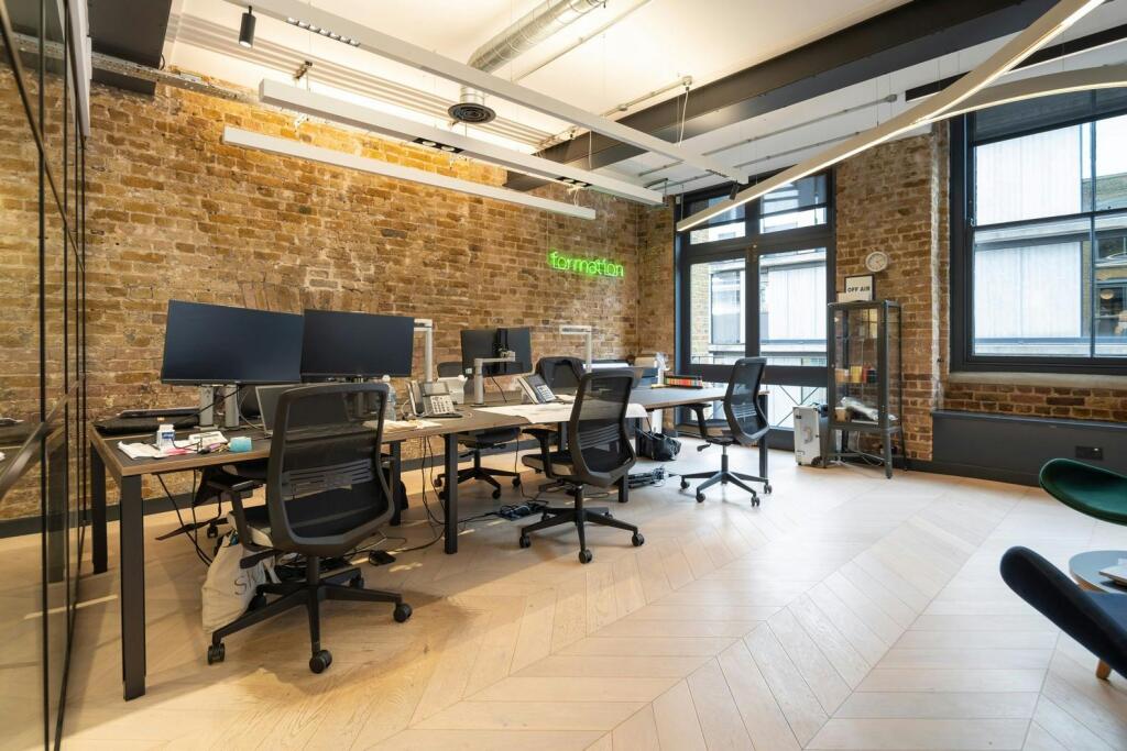 Main image of property: 17 Willow Street, London, EC2A 4BH