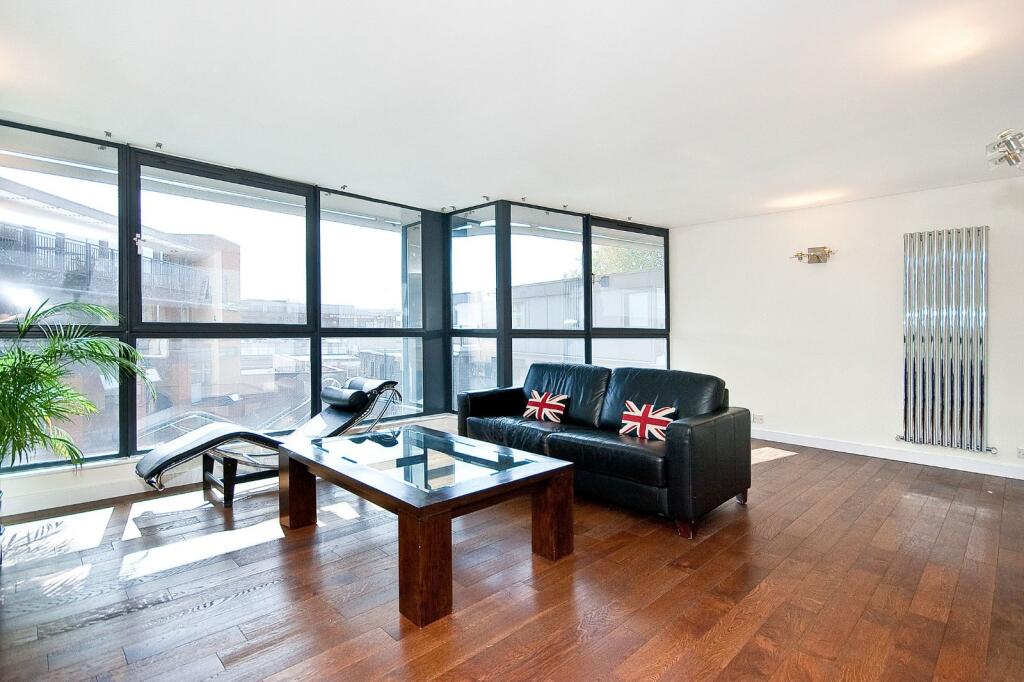 Main image of property: Britton Street, EC1M