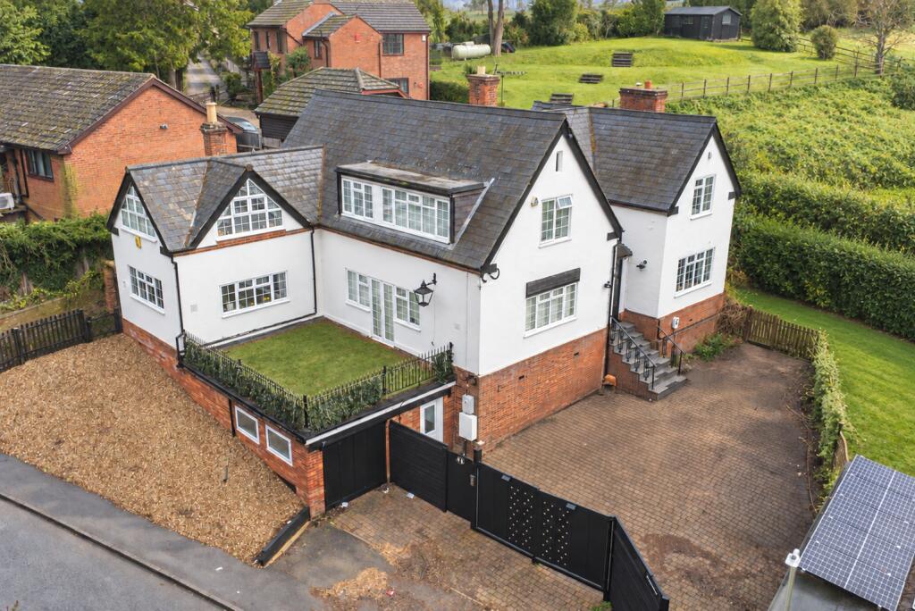 Main image of property: The Old School House, Leighton Road, Great Billington, LU7