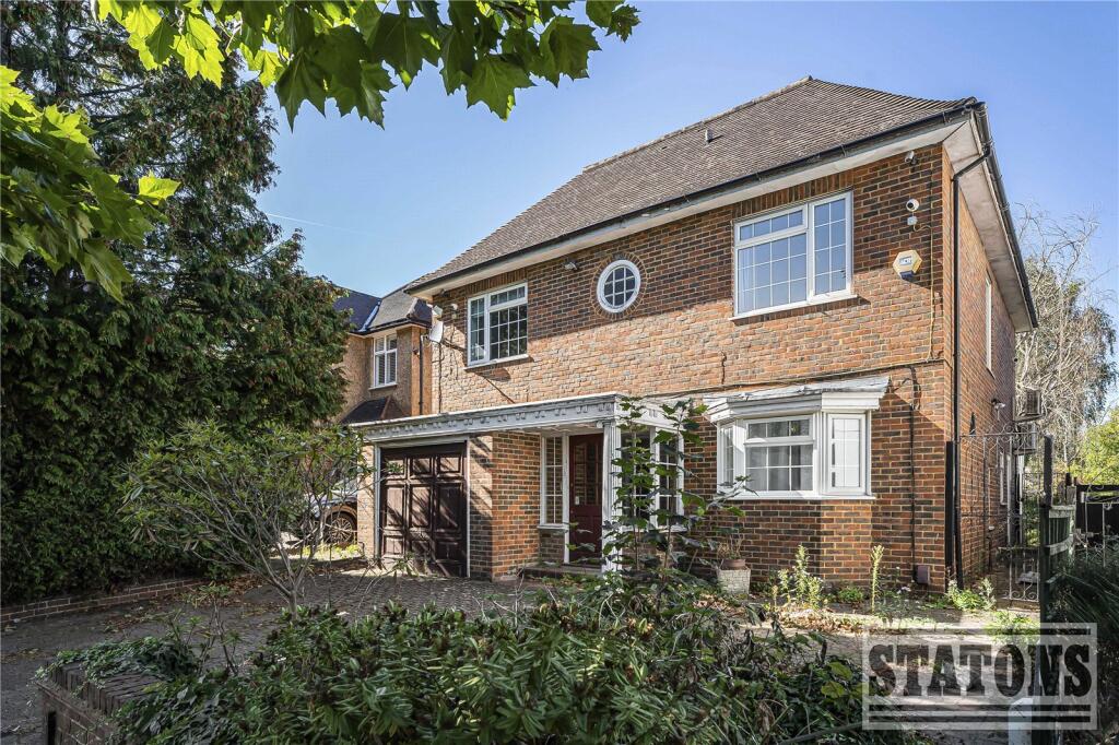 Main image of property: Avenue Road, London, N14