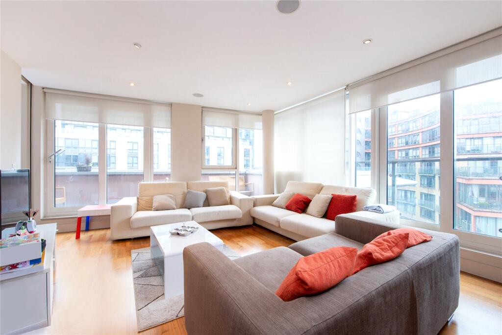 Main image of property: Peninsula Apartments,
4 Praed Street, W2