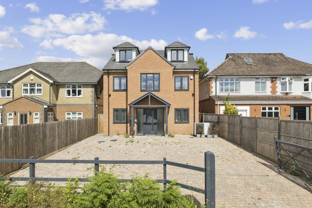 Main image of property: Markyate Road, Slip End, Bedfordshire, LU1