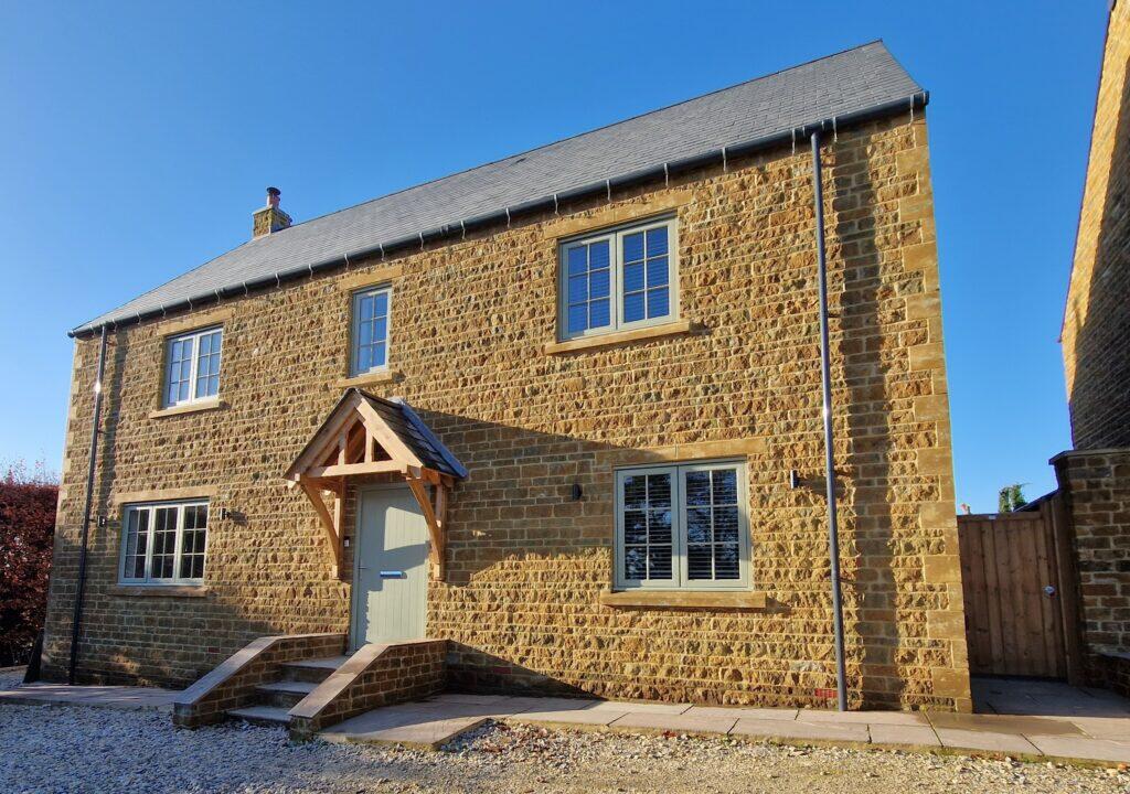 Main image of property: Hogg Lane, Charlton, OX17 3DJ