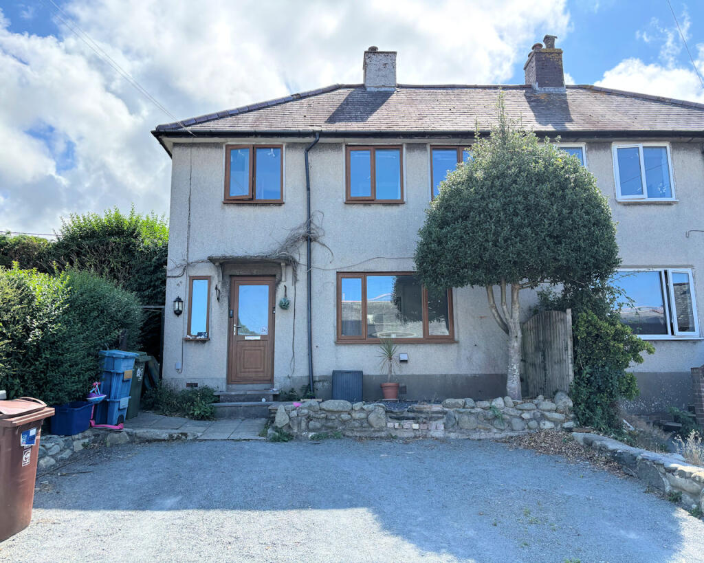 Main image of property: 24 Godre'r Gaer, Llwyngwril, Gwynedd