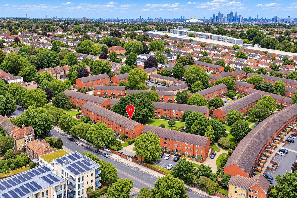 Main image of property: Wildwood Close, Grove Park, London, SE12
