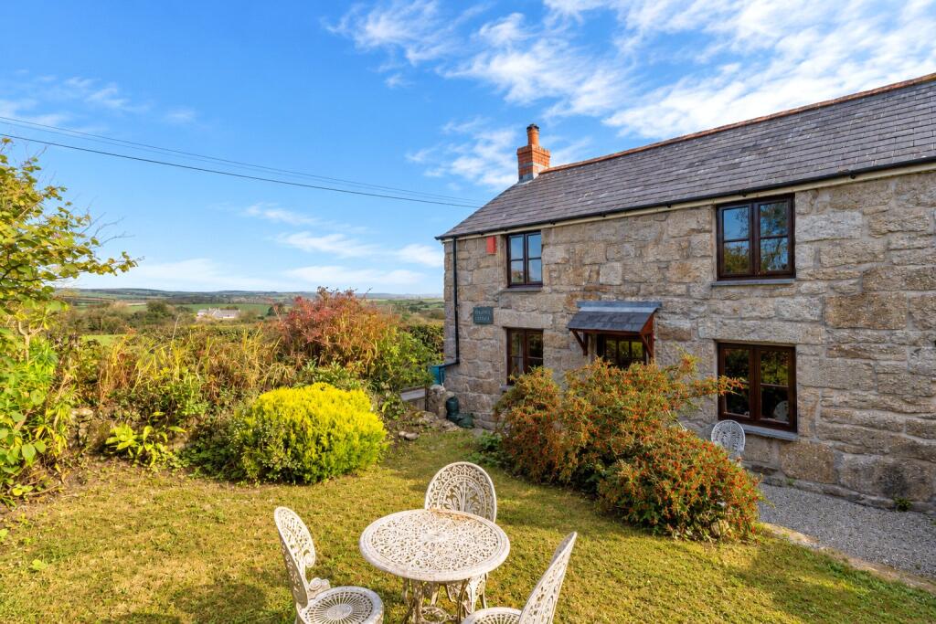 Main image of property: Dolphin Cottage, Lamorna, TR19