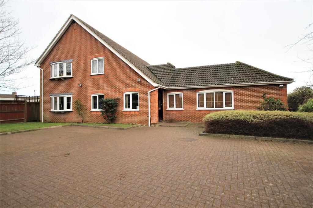 Main image of property: Longfield Road, Twyford, Reading, Berkshire, RG10