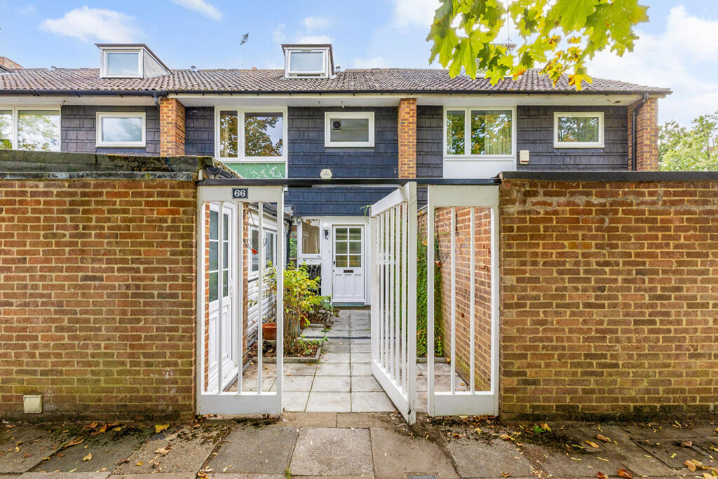 Main image of property: Farquhar Road, London, SE19