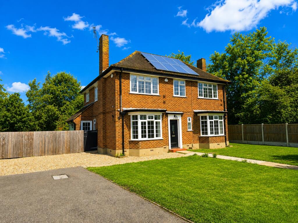 Main image of property: Eastwoodbury Lane, Eastwood, Southend-On-Sea, Essex, SS2