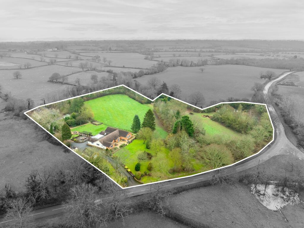 Main image of property: Tanworth Lane, Henley-In-Arden, B95
