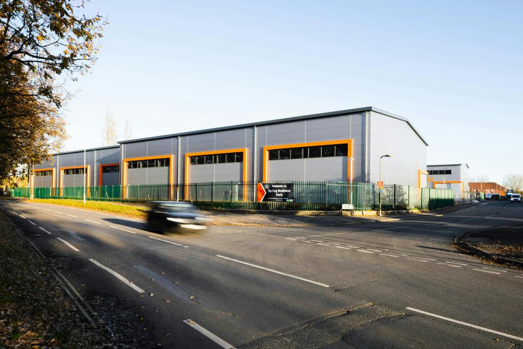 767ca58c3c7007114e48ef052e407aebPHOTO 4 Spring Business Park Havant motion Dec21.jpg