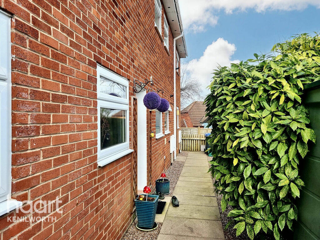 Main image of property: Frythe Close, Kenilworth