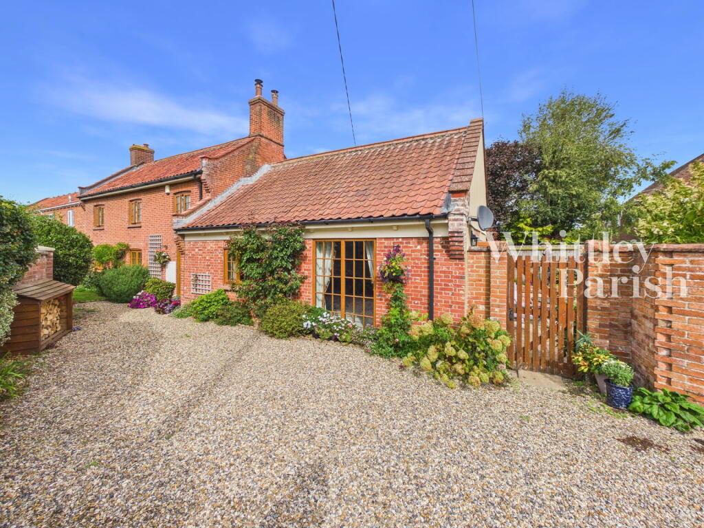 Main image of property: Hunts Corner, Banham, Norwich NR16 2HL
