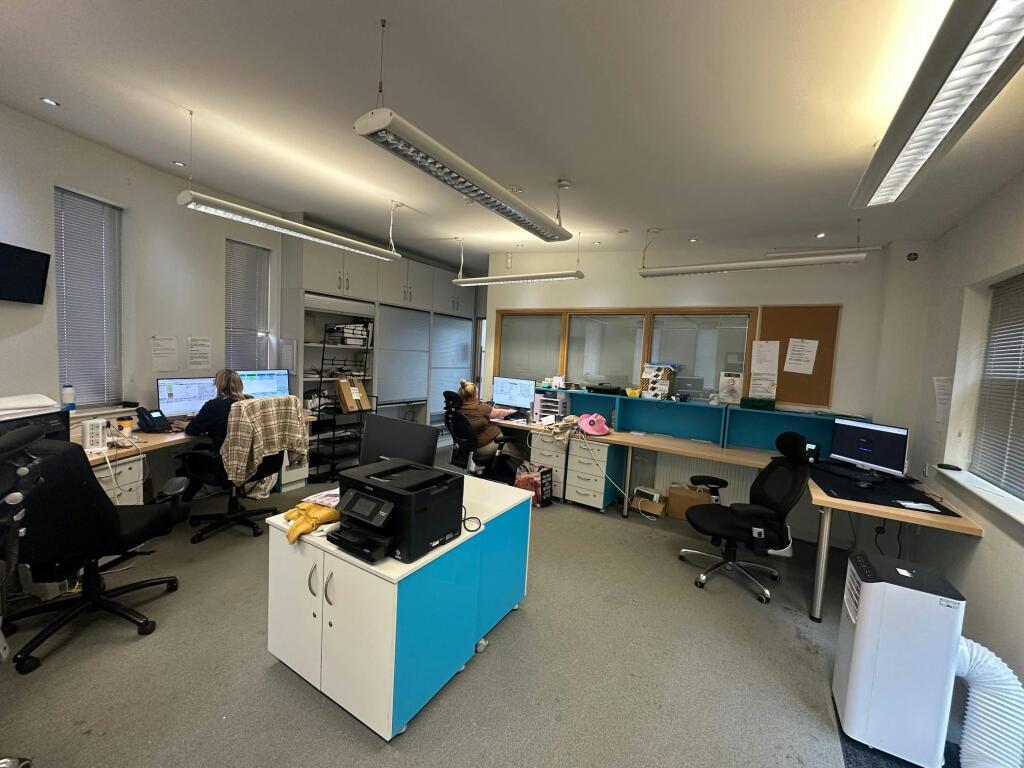 22 Govan Rd  - 007.jpg