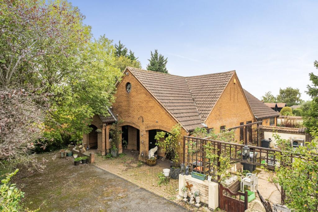 Main image of property: Sapphire Drive, Kirkby-in-Ashfield, Nottingham