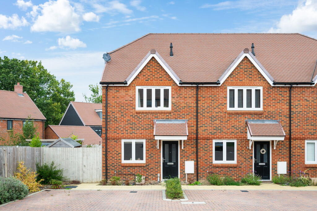 Main image of property: East Grinstead, RH19 4SY