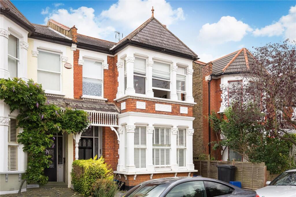 Main image of property: 3 bed flat to rent in Cresswell Road, East Twickenham TW1