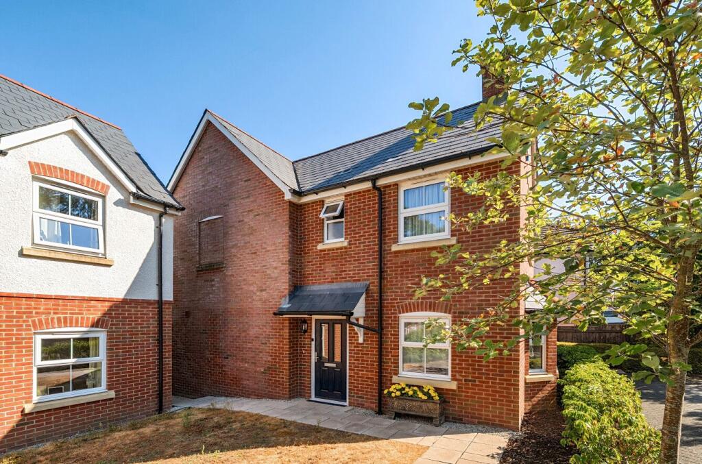 Main image of property: Ringwood Road, St Ives, Ringwood, BH24