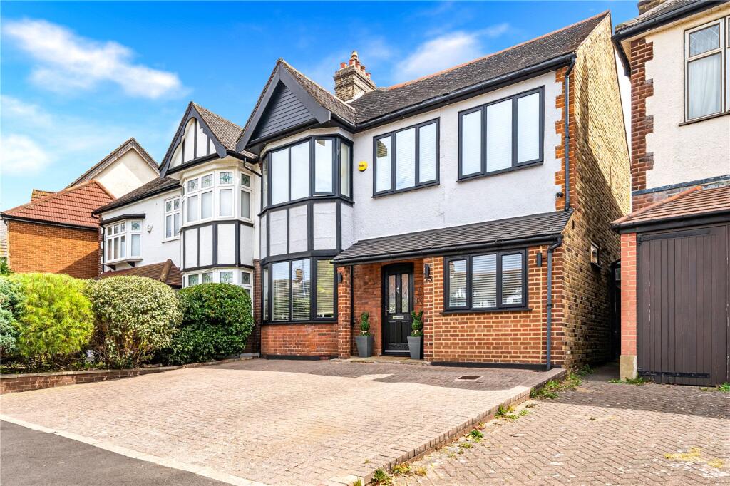 Main image of property: The Ridgeway, Chingford, London, E4