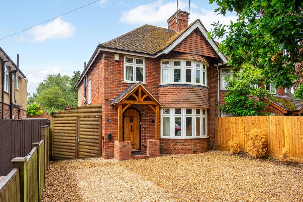 Main image of property: Wendover Road, Aylesbury, Buckinghamshire, HP21