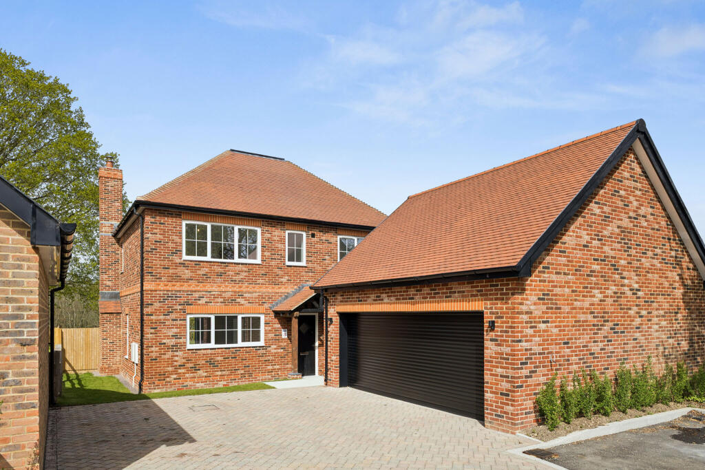 Main image of property: Greenacres Park, Storrington, RH20